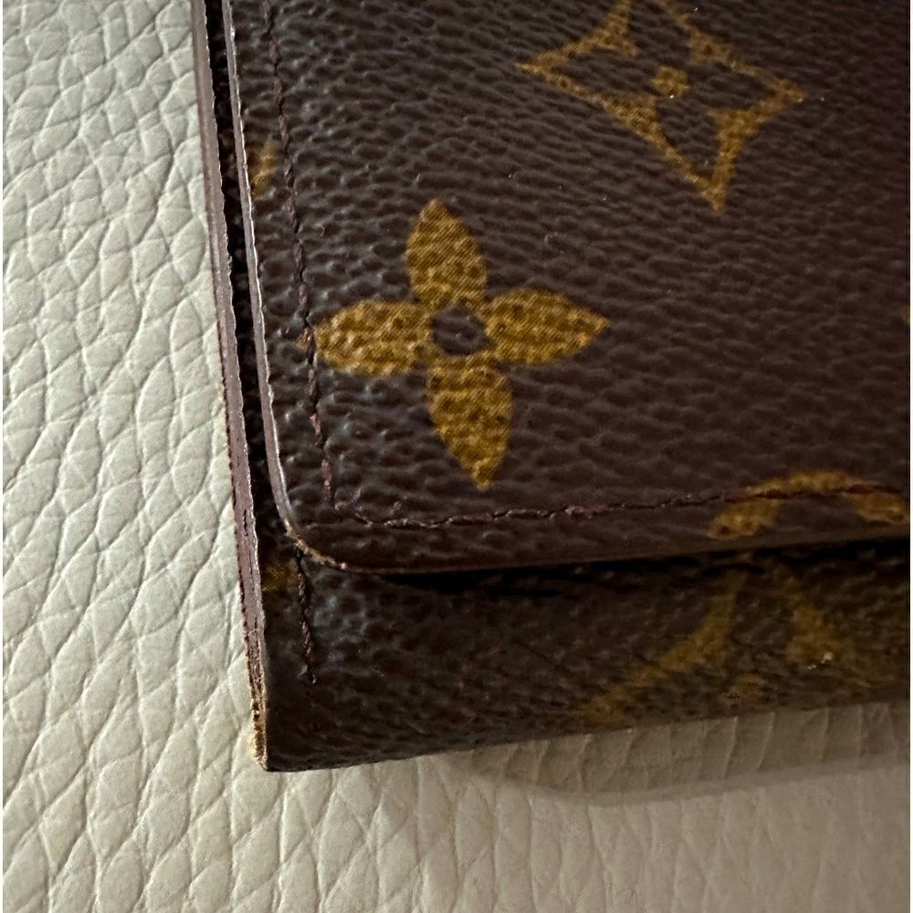 Louis Vuitton Monogram Porte-Monnaie Billets Tresor Wallet (authentic) - Picture 14 of 16
